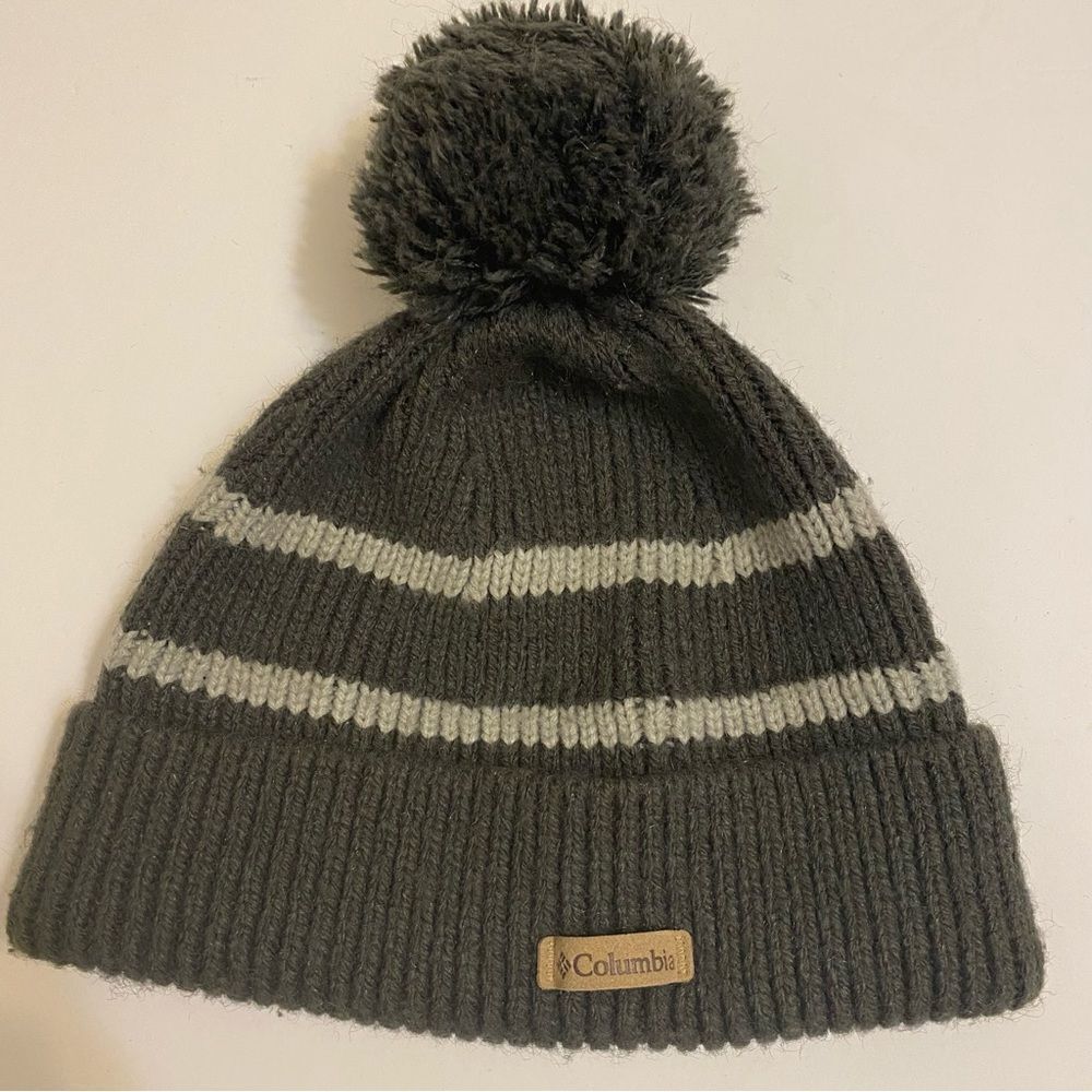 Columbia thick Knit Fleece lined unisex beanie hat gray striped pompom Adult